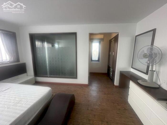 Hình ảnh Cho thuê toà khách sạn trung tâm phố Văn Cao siêu đỉnh giá bình dân 2