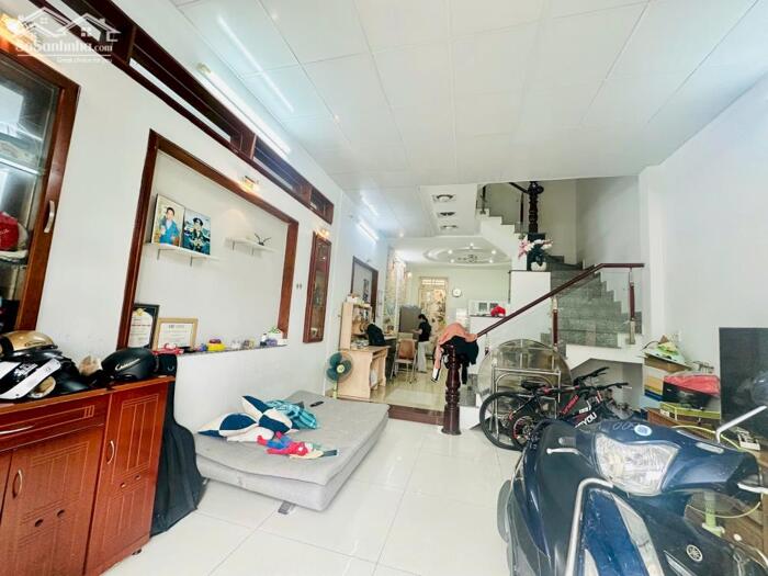 Hình ảnh Bán nhà mặt tiền đường số 5, phường 16, Gò Vấp 1