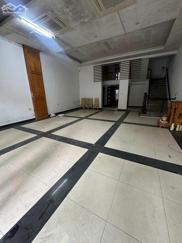 Hình ảnh BÁN NHÀ 3 TẦNG ĐƯỜNG MÊ LINH, LIÊN BẢO, VĨNH YÊN. KINH DOANH DÒNG TIỀN TỐT 0