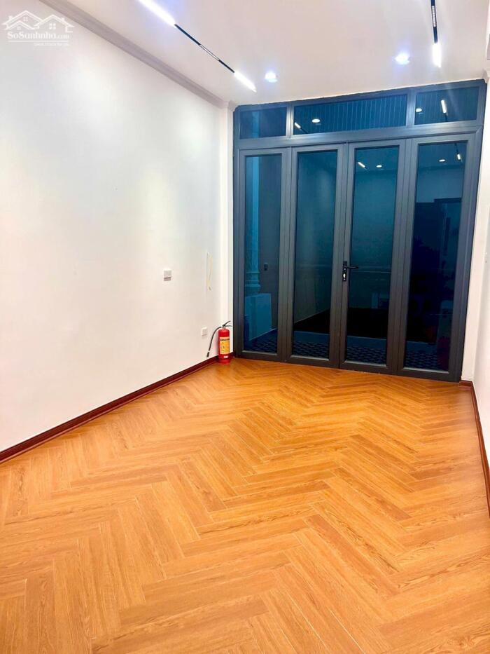 Hình ảnh Bán nhà Hoàng Hoa Thám 35 m² nhà đẹp mới tinh kinh doanh tốt 13.5 tỷ 1