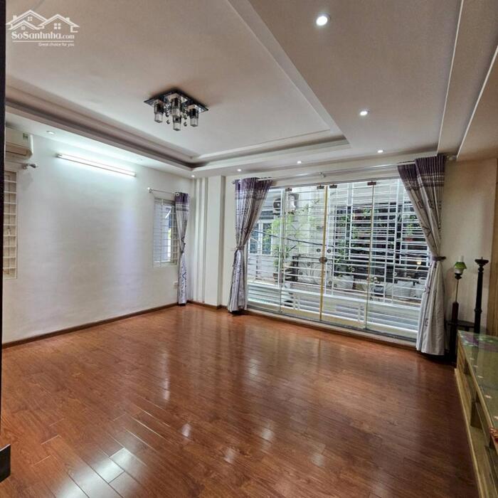 Hình ảnh Bán nhà Quốc Tử Giám 39m2 nhà đẹp 7 tầng thang máy ở luôn 11.8 tỷ 3