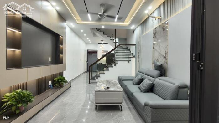 Hình ảnh Cho Thuê Nhà Ngõ To Ngô Gia Tự Mới Tinh 0