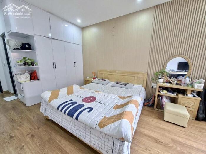 Hình ảnh Bán Nhà Nguyễn Lương Bằng, Đống Đa - 33m x 6 Tầng, 4PN, Cách phố 30m, Sổ Đỏ, 15 Tỷ 4