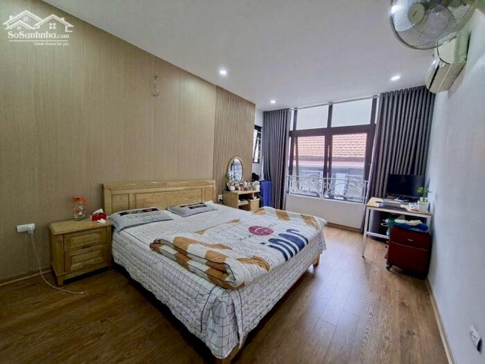 Hình ảnh Bán Nhà Nguyễn Lương Bằng, Đống Đa - 33m x 6 Tầng, 4PN, Cách phố 30m, Sổ Đỏ, 15 Tỷ 1