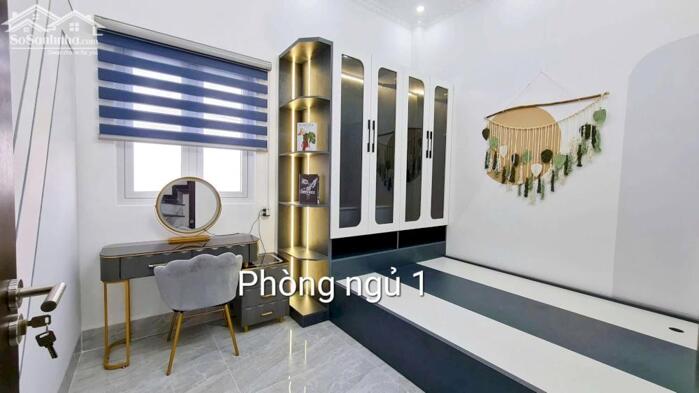 Hình ảnh NHÀ 2Lầu MỚI ĐẸP - VỊ TRÍ ĐẸP - HOÀN CÔNG (Trục chính Hẻm, xe 7 chổ tới nhà) 4