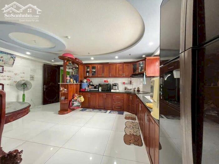 Hình ảnh Giảm mạnh 4 tỷ nhà hẻm 1122 Quang Trung 5 lầu ngang 5.8m 90m2 có T.máy gần Emart 14 tỷ. 5