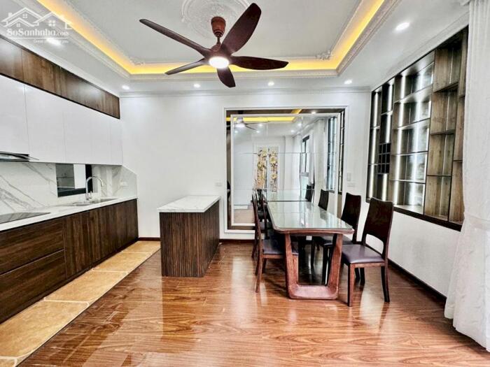 Hình ảnh Bán Nhà Mới Đẹp Phố Cầu Giấy 34m, 5 Tầng, 3PN, Full nội thất, Sát phố, Ở ngay, Giá 9,35 Tỷ 2