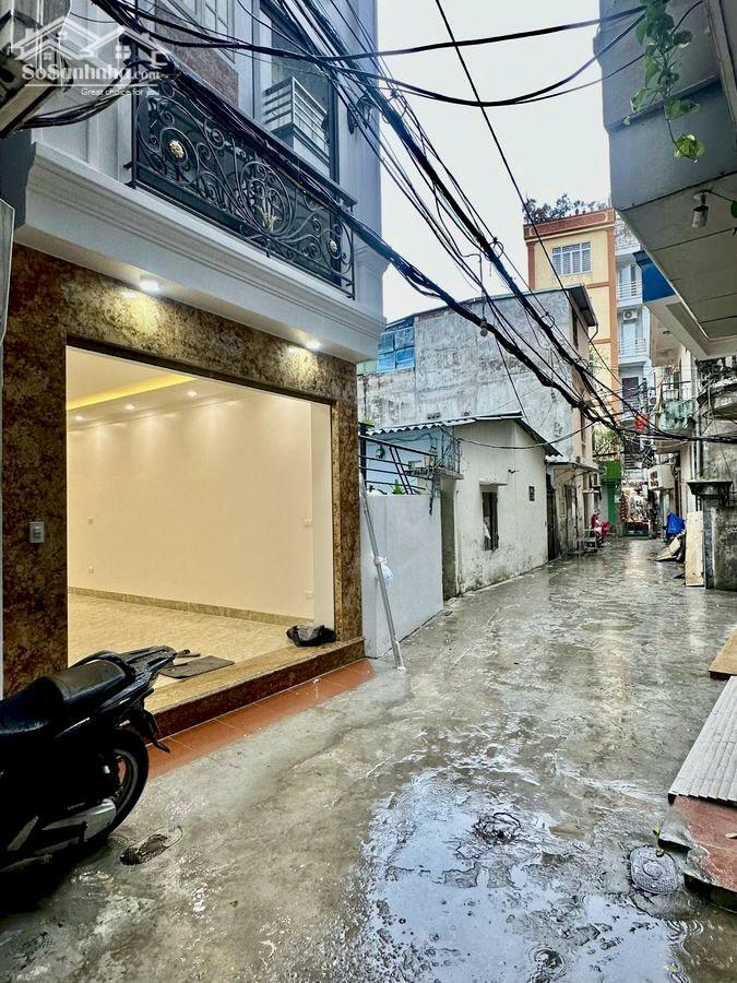 Hình ảnh Bán Nhà Phố Cầu Giấy, DT 46m, 7 Tầng Thang Máy, 4PN, 2 Thoáng, Sổ Đỏ, Giá 15,5 Tỷ 0