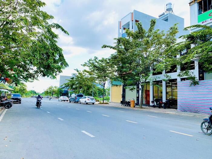 Hình ảnh Bán Toà Nhà 1 Hầm 6 Tầng 1000m2 Sàn-HĐT:170 Triệu/Tháng-Ngay Lương Định Của,Quận 2 2