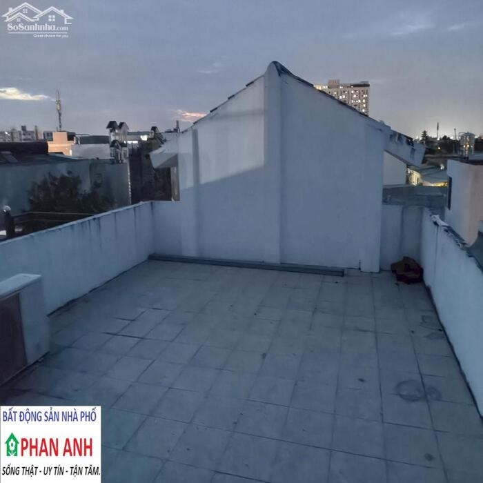 Hình ảnh Sáng đi Metro, chiều dạo phố: Cuộc sống tiện nghi tại căn nhà phố Thủ Đức sát vách Nguyễn Văn Bá. 4