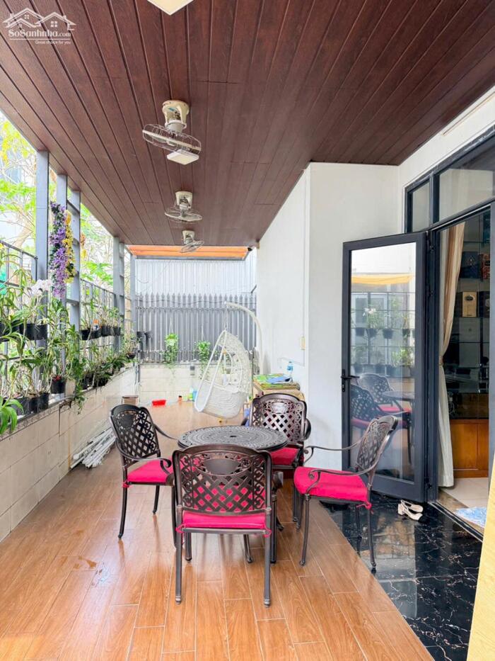 Hình ảnh BDS HVL [NC] CHO THUÊ J3 LUCASTA Q9 Biệt thự LUCASTA KHANG ĐIỀN cần cho thuê 1