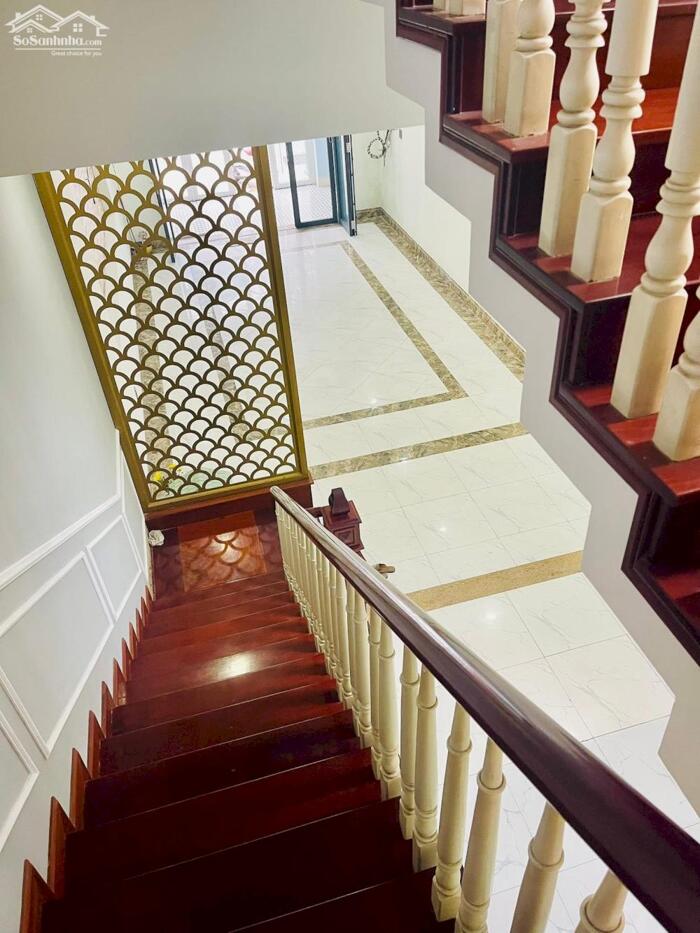 Hình ảnh 20 triệu - CHO THUÊ hoặc BÁN NHÀ 4 TẦNG, KỀ GÓC NGÃ BA ĐÈN XANH ĐỎ NGUYÊN VĂN CỪ (Đầu KHU HỒNG PHÁT) 5