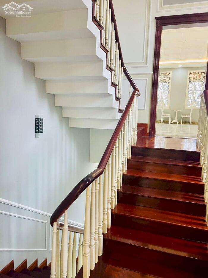 Hình ảnh 20 triệu - CHO THUÊ hoặc BÁN NHÀ 4 TẦNG, KỀ GÓC NGÃ BA ĐÈN XANH ĐỎ NGUYÊN VĂN CỪ (Đầu KHU HỒNG PHÁT) 6