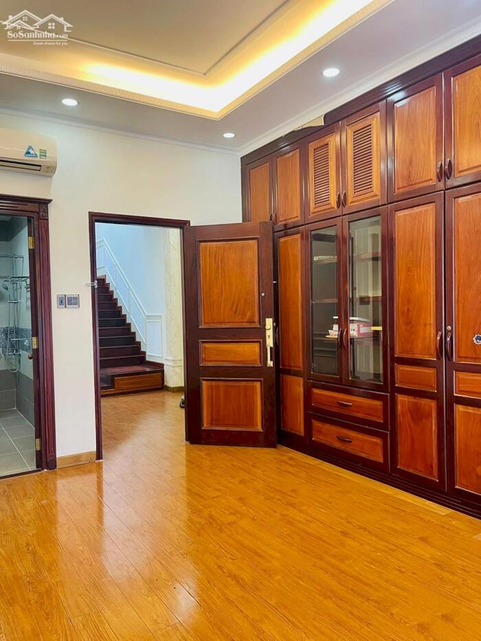 Hình ảnh 20 triệu - CHO THUÊ hoặc BÁN NHÀ 4 TẦNG, KỀ GÓC NGÃ BA ĐÈN XANH ĐỎ NGUYÊN VĂN CỪ (Đầu KHU HỒNG PHÁT) 11