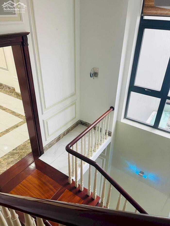 Hình ảnh 20 triệu - CHO THUÊ hoặc BÁN NHÀ 4 TẦNG, KỀ GÓC NGÃ BA ĐÈN XANH ĐỎ NGUYÊN VĂN CỪ (Đầu KHU HỒNG PHÁT) 9