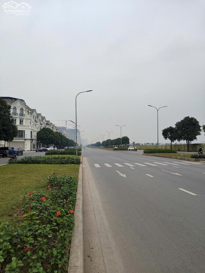 Hình ảnh Bán căn shophouse VinOceanpark1, mặt đường 40m phân khu Sao Biển giá 18,2 tỷ có thương lượng 0