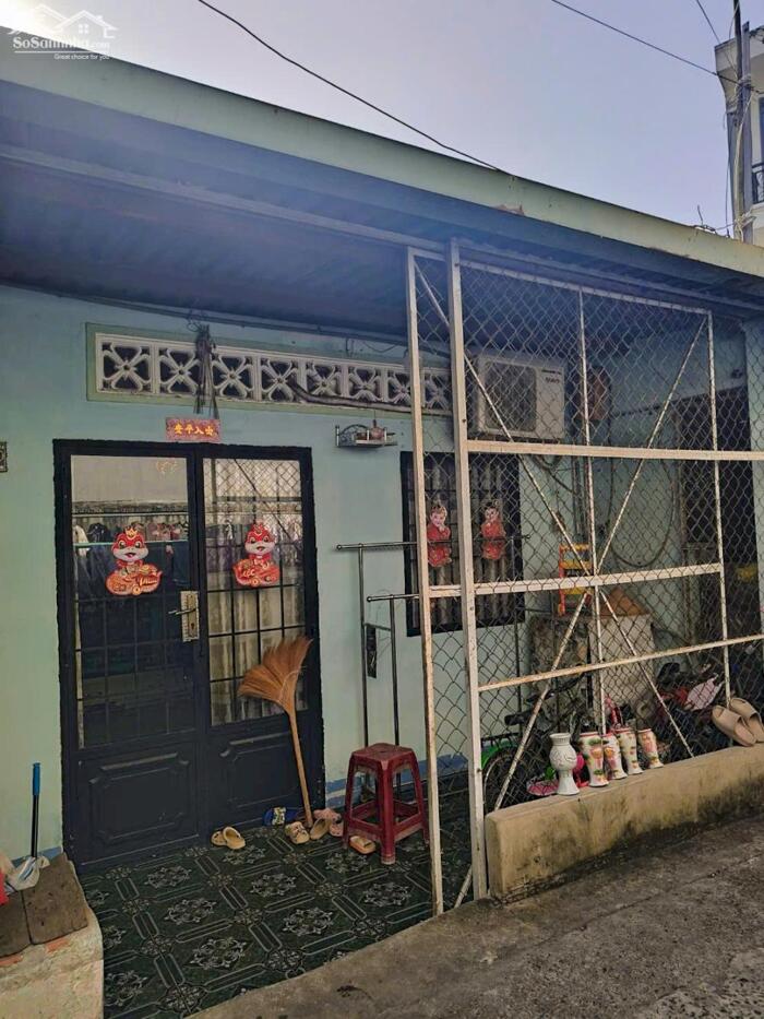 Hình ảnh Nhà nát sổ hồng riêng KP8-5-Thị trấn Hóc Môn.Dt 11x10~79m2~3,45ty 2