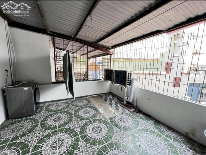 Hình ảnh Cho thuê nhà 4 ngủ khép kín (70m2) tại phố Văn Cao 6