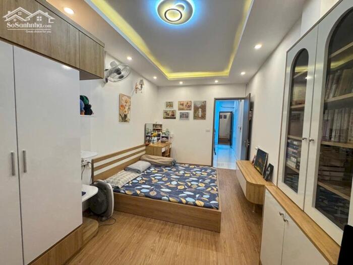 Hình ảnh Bán nhà Bích Câu 35m2 vị trí đẹp sổ vuông nở đủ tiện ích 6.9 tỷ 2