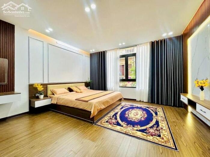 Hình ảnh Bán nhà Đường Láng_ô tô đỗ cửa_thang máy_an sinh cực tốt_45m2_giá chào 16 tỷ 2