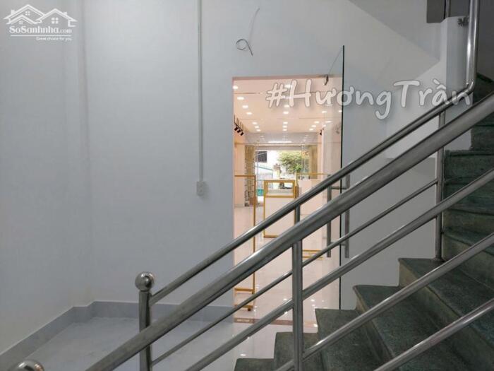 Hình ảnh BÁN NHÀ 2 TẦNG MẶT TIỀN ĐƯỜNG LÊ LAI, kế Công viên Lưu Hữu Phước 2