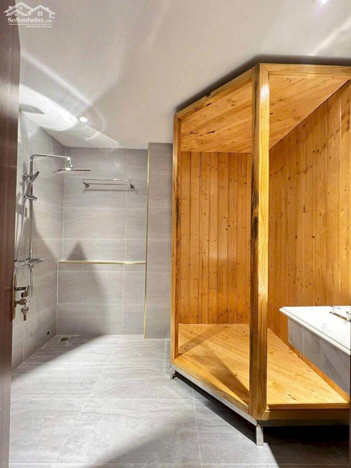 Hình ảnh ĐẸP NHƯ HOA HẬU-Bán nhà phân lô Trần Quốc Hoàn 40m2/ 7T Thang máy, MT 4m 21.5 Tỷ 3