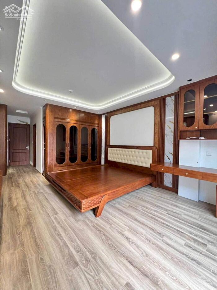 Hình ảnh ĐẸP NHƯ HOA HẬU-Bán nhà phân lô Trần Quốc Hoàn 40m2/ 7T Thang máy, MT 4m 21.5 Tỷ 2