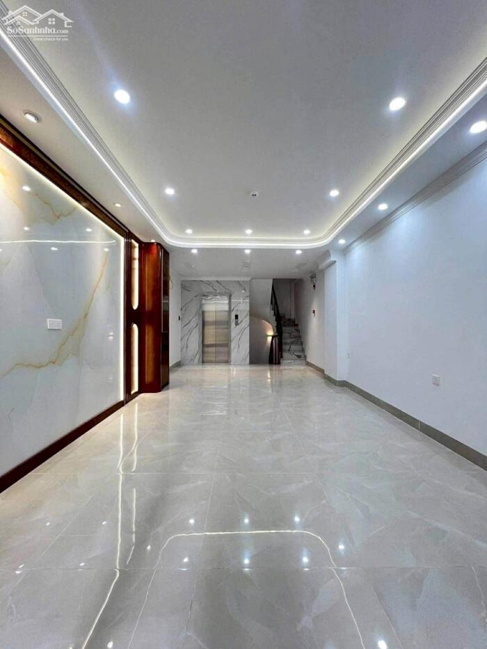 Hình ảnh ĐẸP NHƯ HOA HẬU-Bán nhà phân lô Trần Quốc Hoàn 40m2/ 7T Thang máy, MT 4m 21.5 Tỷ 5