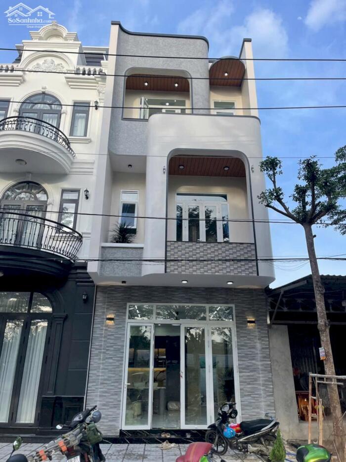 Hình ảnh Bán Nhà 3 Tầng Mặt Tiền Xuân Hồng - Đối Diện BV Nhi 1