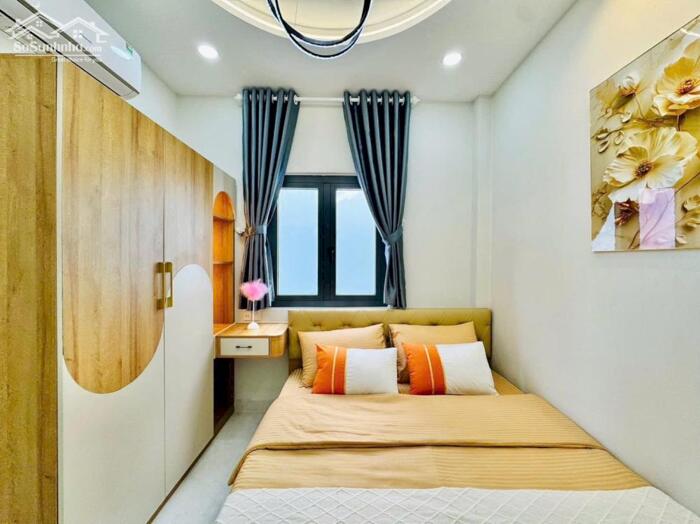 Hình ảnh Nhà hẻm xe hơi 5.6 x 6 5 tâng btct khu D2 gần hàng xanh giá 7 tỷ 360 Tl 7