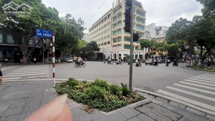 Hình ảnh Bán Nhà TT Bà Triệu Hoàn Kiếm 38m2 Tầng 1 MT5m Ở Luôn 9,4 Tỷ Hai Bà Trưng. 2