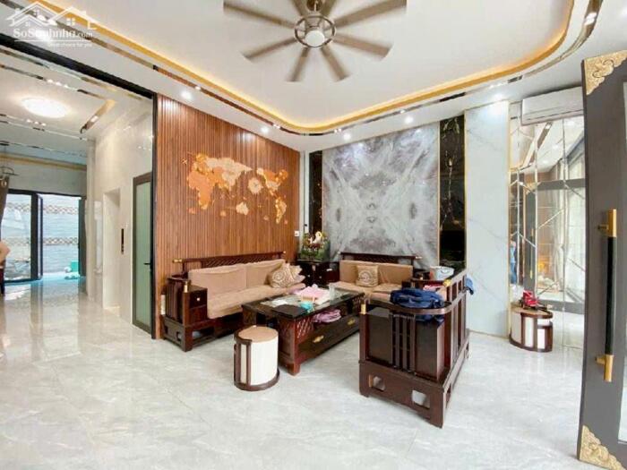 Hình ảnh Bán nhà 7 tầng đẹp hẻm 656 Quang Trung ngang 6m có hầm T.máy ở ngay gần chợ 24 tỷ. 4