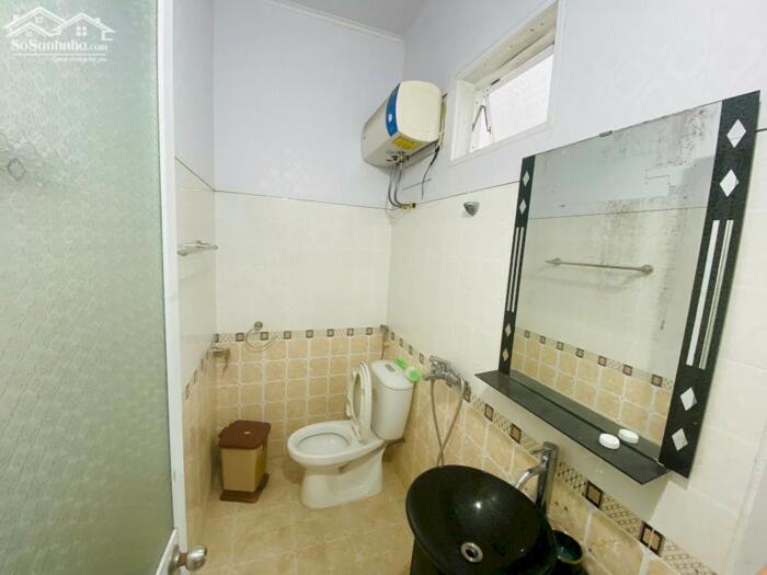 Hình ảnh Cho thuê nhà siêu đẹp tại Văn Cao ngay 193 8