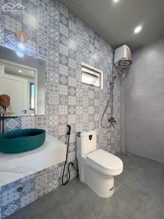 Hình ảnh LÝ TỰ TRỌNG 62 M² _ 2 TẦNG , 2PN Giá 4.18 tỷ 2