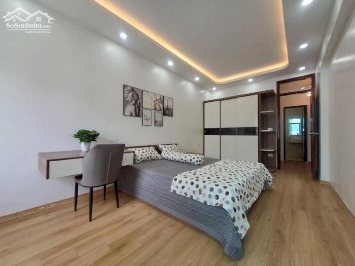 Hình ảnh Bán Nhà Ngõ 206 Cổ Linh, Long Biên 33m2, 5T giá 7,5 tỷ 1