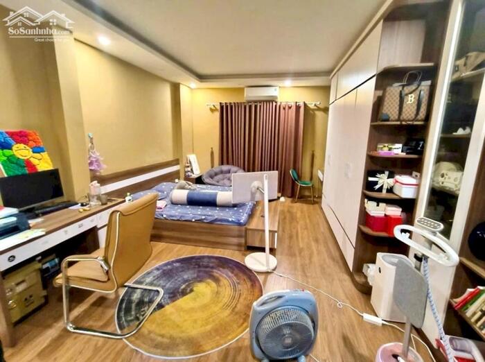 Hình ảnh Bán nhà Đặng Tiến Đông_5 tầng chắc chắn ở ngay_sổ đỏ sẵn_45m2_giá chào 11,5 tỷ 2