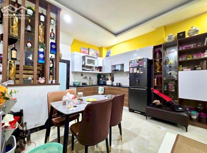 Hình ảnh Bán nhà Đặng Tiến Đông_5 tầng chắc chắn ở ngay_sổ đỏ sẵn_45m2_giá chào 11,5 tỷ 1