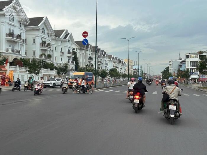 Hình ảnh Bán đất tặng nhà ngang 6m hẻm 364 Dương Quảng Hàm 132m2 tiện xây CHDV dòng tiền 13.5 tỷ 5