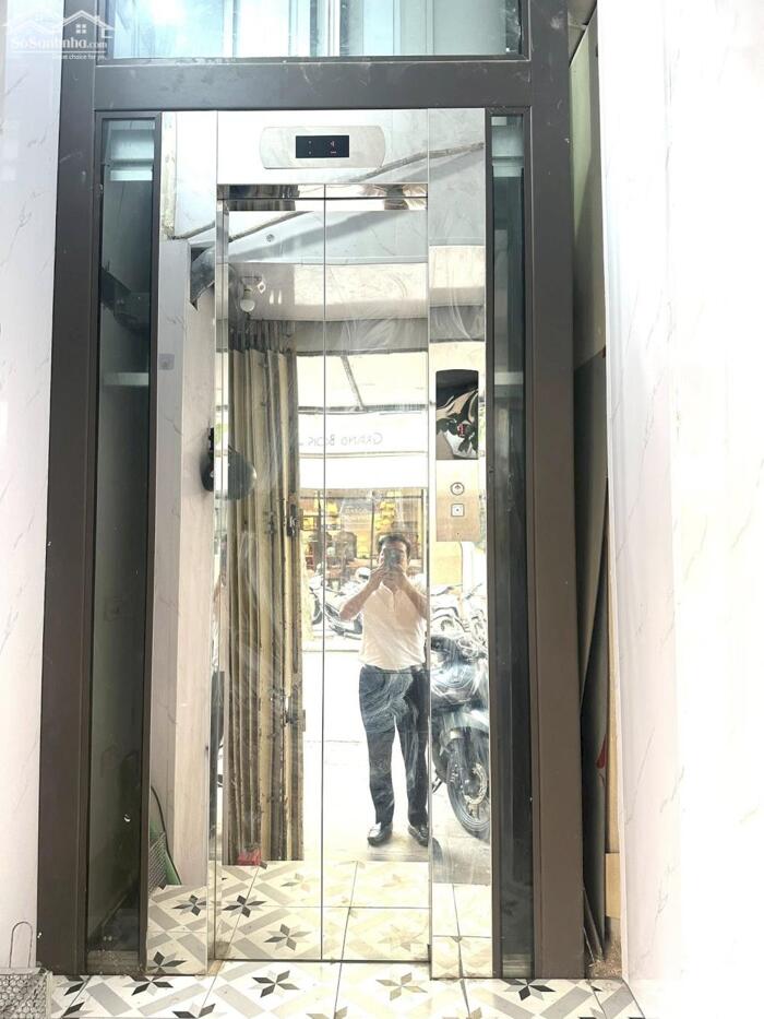 Hình ảnh Mặt Phố Thợ Nhuộm Mặt Tiền 5M nhà có Thang Máy 38 Tỷ 2