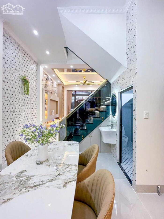 Hình ảnh Bán Nhà Trệt Lầu hẻm 388 đường Nguyễn Văn Cừ - cách KDC Đại Ngân 40m 5