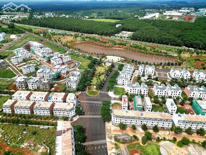 Hình ảnh Biệt thự Song lập đường Hướng Dương 50m 2 mặt tiền view hồ bơi giá tốt 1