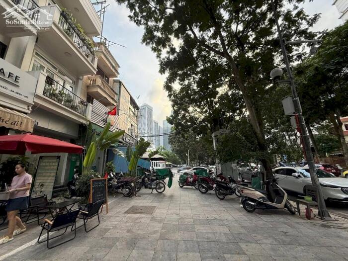 Hình ảnh Bán nhà Mặt Phố Vạn Phúc, Ba Đình 52m/ 5 Tầng 40 Tỷ, Vỉa hè rộng, K.doanh ngon - LH 0987881444 2