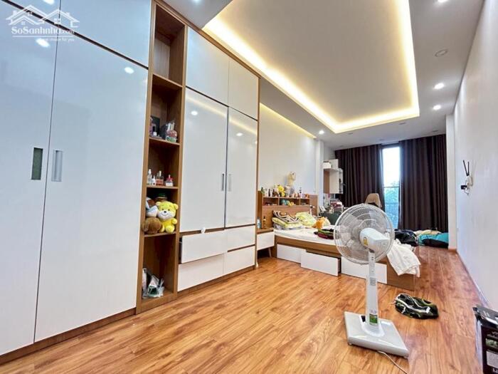 Hình ảnh Bán nhà Ngọc Hà 59m2 ngõ thông nở hậu khu dân trí cao 15 tỷ 2