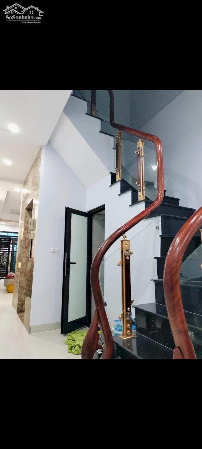 Hình ảnh Bán nhà Hoàng Hoa Thám 35m2 nhà mới kinh doanh tốt 2 thoáng nở hậu 13.5 tỷ 3