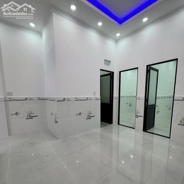 Hình ảnh Gần Tô Hiệu, 53m2, ngang hiếm 5m, tiện ở hoặc cho thuê giữ tiền, Nhà mới dọn vào ở ngay 3