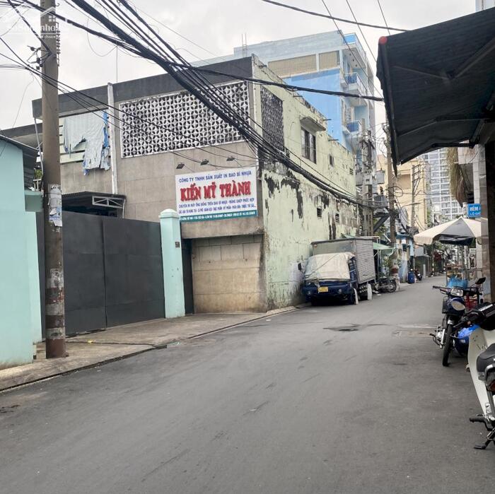 Hình ảnh Gần Tô Hiệu, 53m2, ngang hiếm 5m, tiện ở hoặc cho thuê giữ tiền, Nhà mới dọn vào ở ngay 4