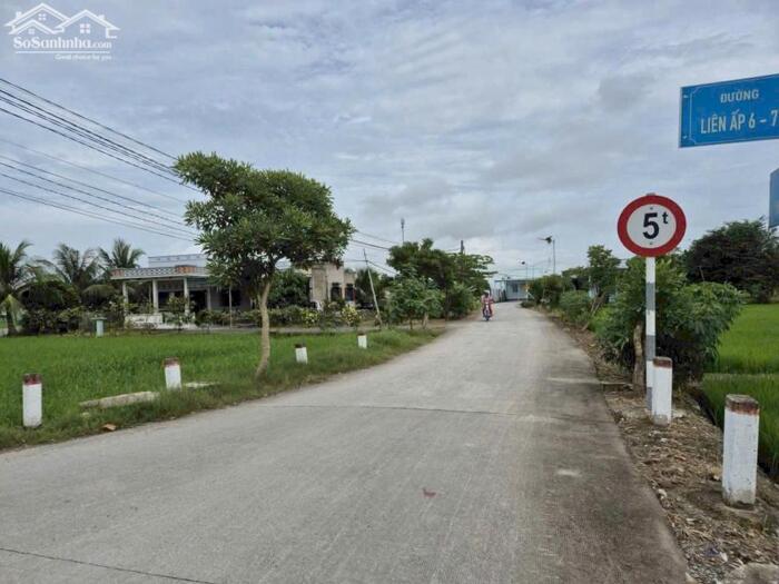 Hình ảnh Đất thổ 722m2 mt xe hơi xã Tân Lân hàng phân lô giá rẻ khách đầu tư 2 tỏi 6 3