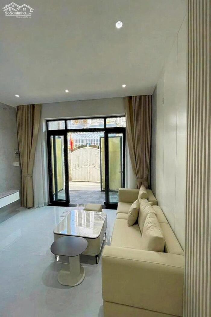 Hình ảnh NHÀ ĐẸP 2 TẦNG, 2 MẶT TIỀN, HẺM Ô TÔ HẢI ĐỨC NGAY TRUNG TÂM GẦN BIỂN CHỈ 2 KM 5