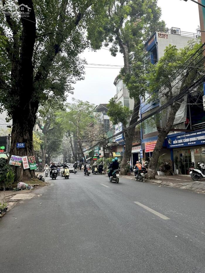 Hình ảnh Bán Nhà Mặt Phố Hoàng Hoa Thám Ba Đình 45m2-5T MT6m LÔ GÓC 20 Tỷ. 5