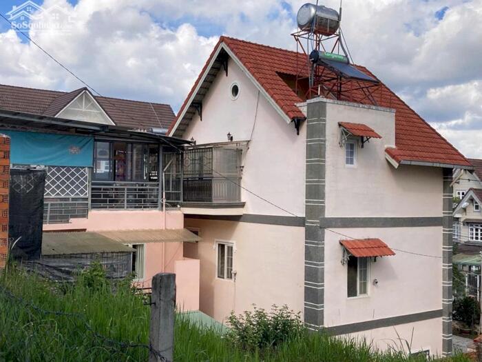 Hình ảnh Villa 2 Mặt Tiền Lý Nam Đế Sân Vườn Rộng DT : 346m - Giá : 34 Tỷ 3